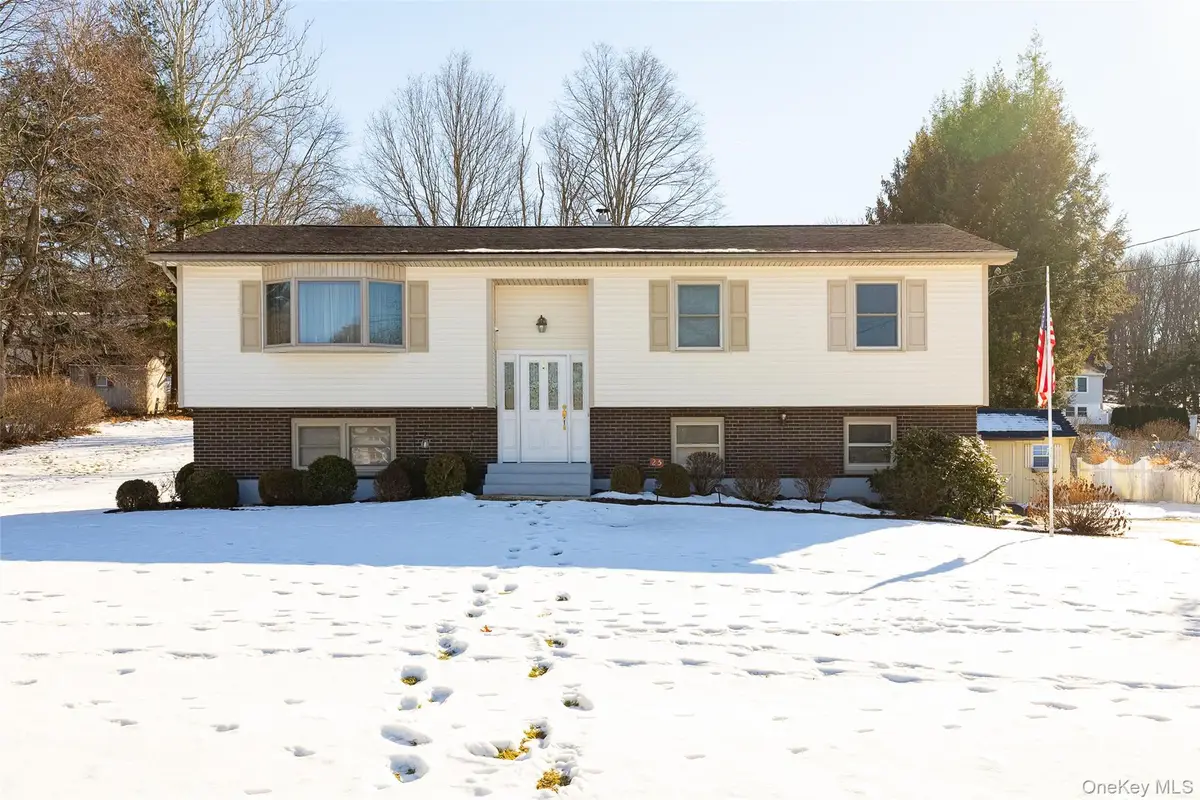 25 Verplanck Avenue, Hopewell Junction, NY 12533 - Image #1