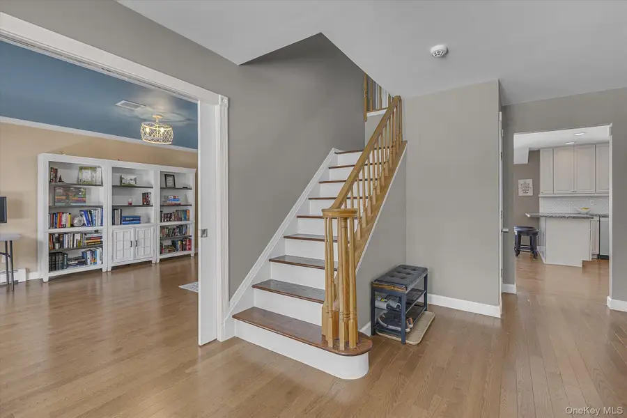 15 Eton Road, Farmingville, NY 11738 - #2