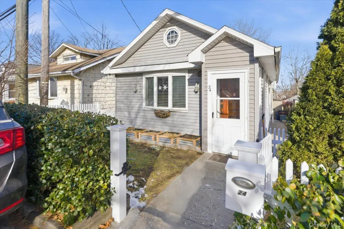 24 Poplar Avenue #24, Bronx, NY 10465 - Image #1