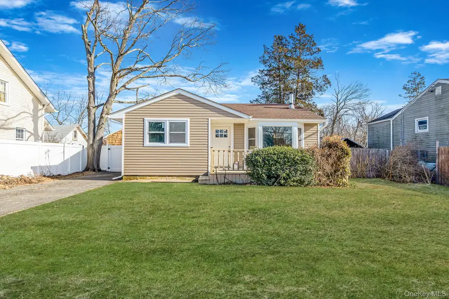 247 Rider Avenue, Patchogue, NY 11772 - Image #2