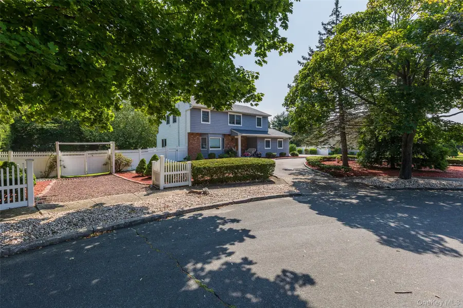 29 Lawrence Drive, Nesconset, NY 11767 - Image #3