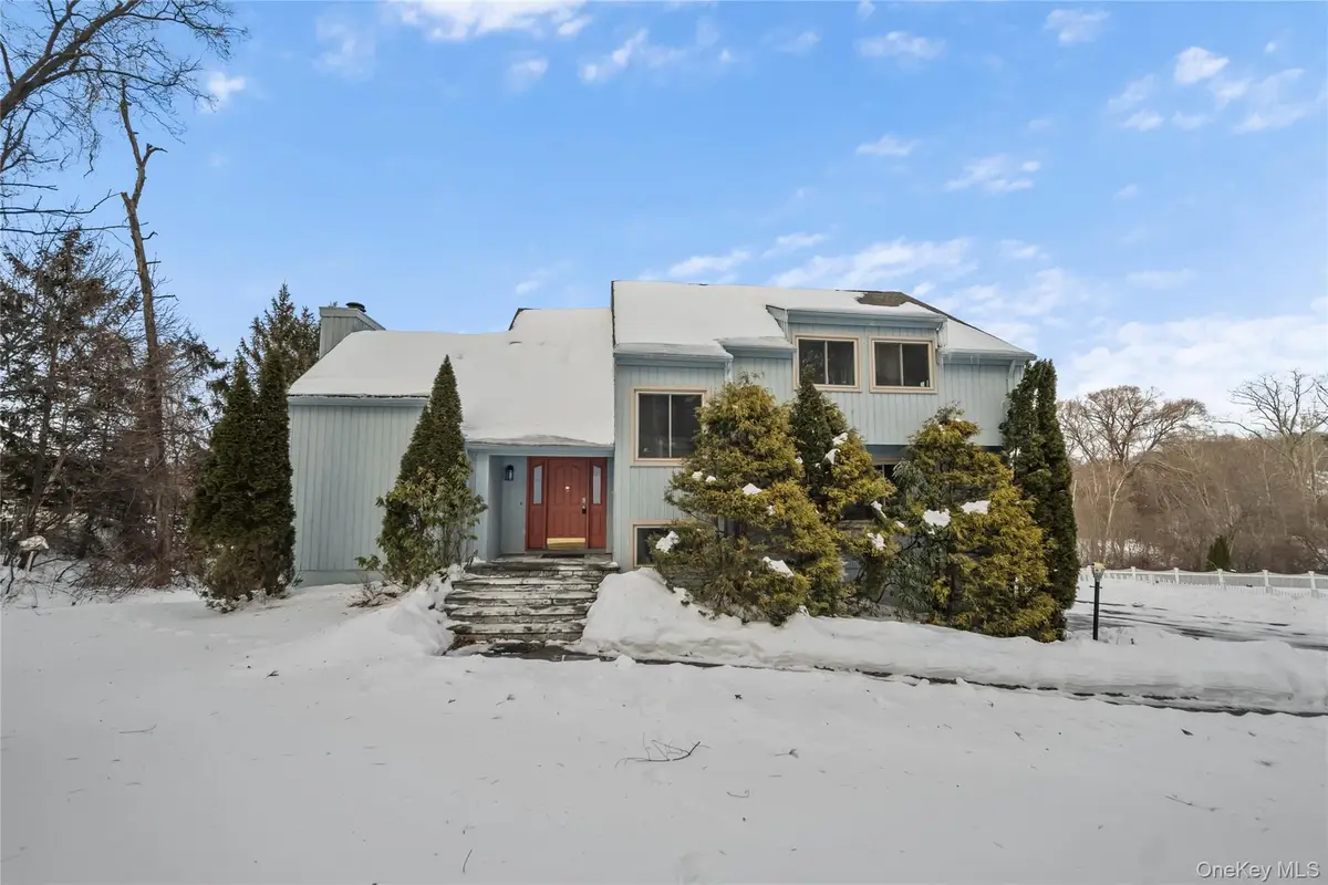 34 Nicole Way, Mahopac, NY 10541 - #1