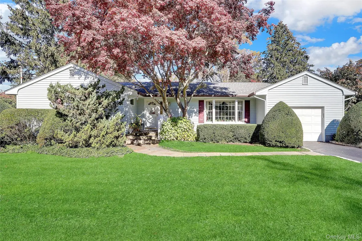 5 Cedar Lane, Setauket, NY 11733 - #1