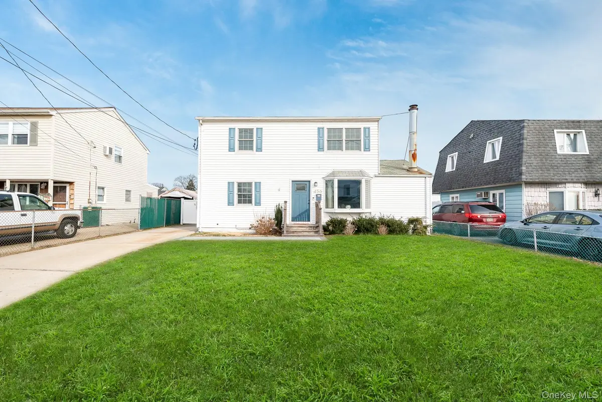 456 48th Street, Lindenhurst, NY 11757 - Image #1