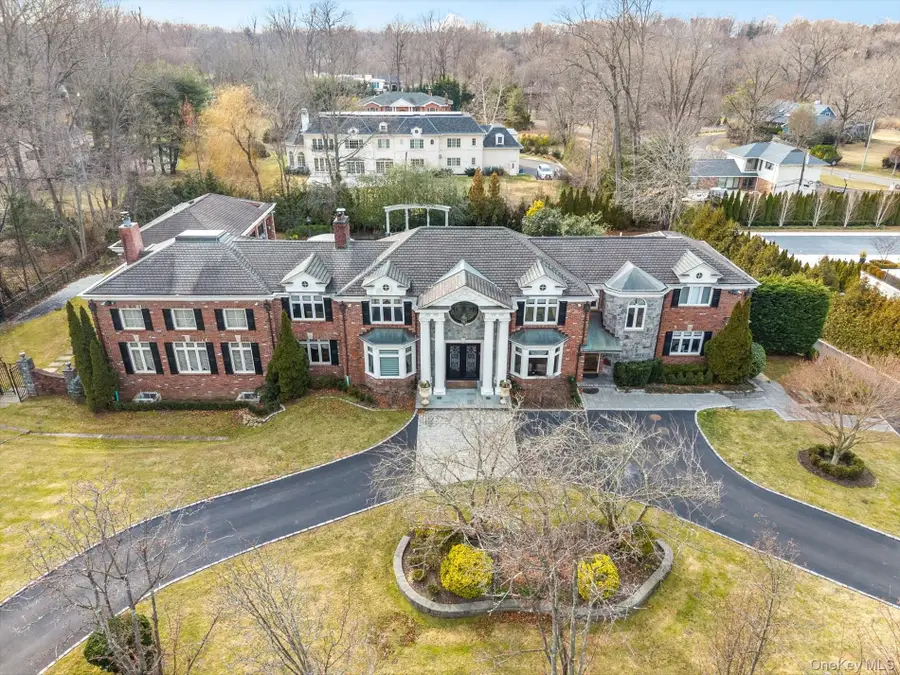 10 Hemlock Drive, Great Neck, NY 11024 - #2