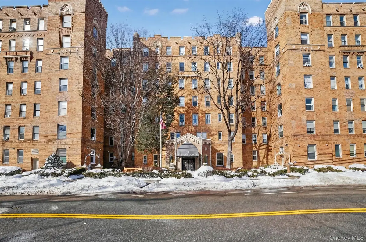 219 Bronx River Road #4N, Yonkers, NY 10704 - Image #1