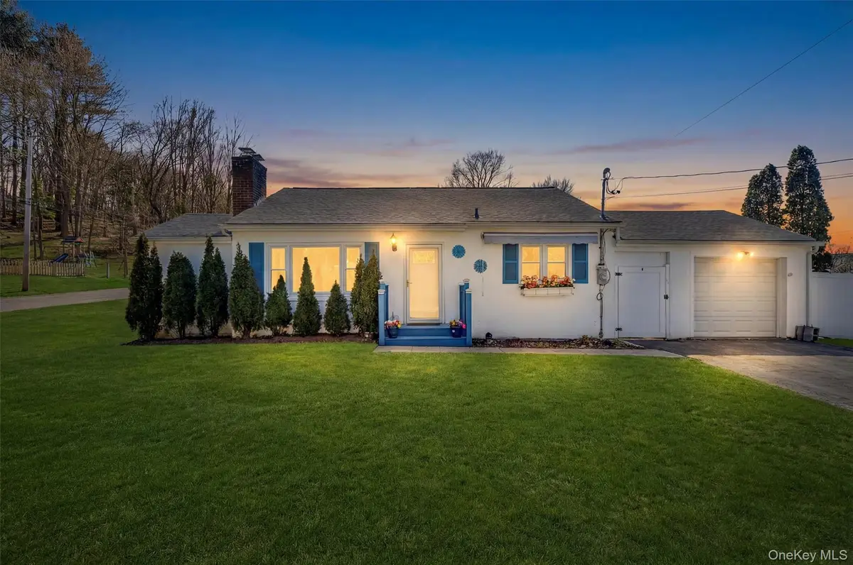 1 Gilbert Street, Cortlandt Manor, NY 10567 - Image #1