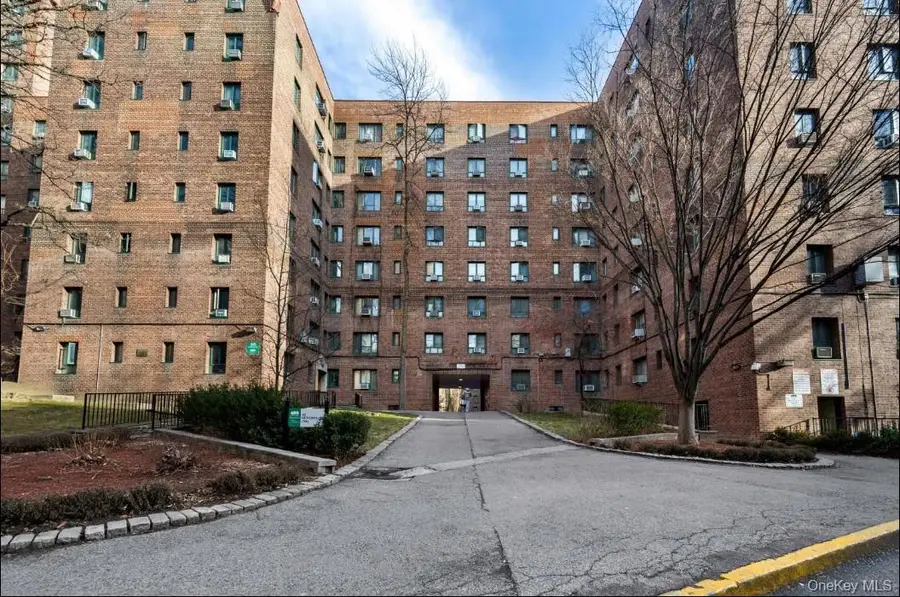 1480 Parkchester Road, Bronx, NY 10462 - Image #2