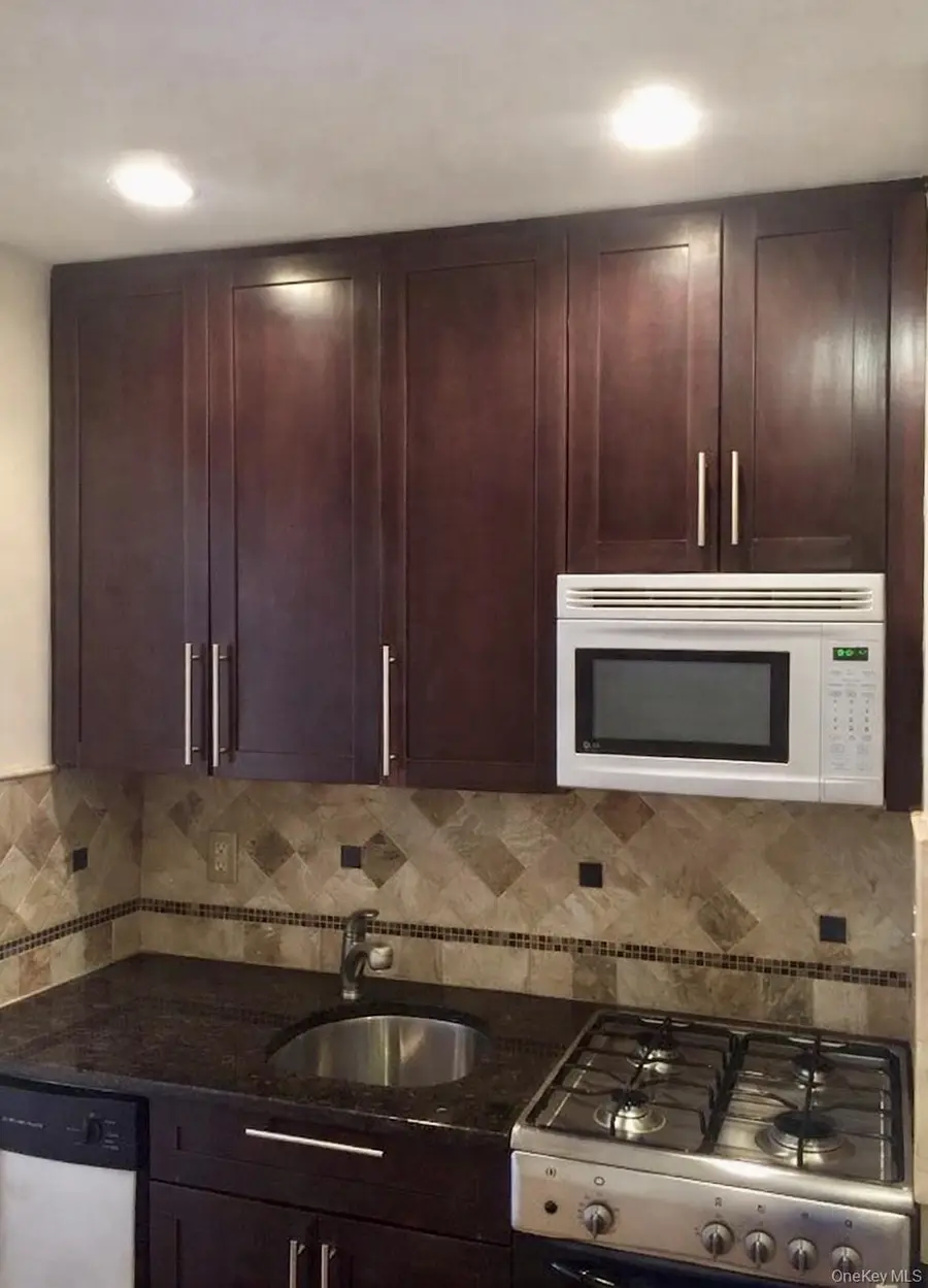 1420 York Avenue #2L, New York, NY 10021 - #3