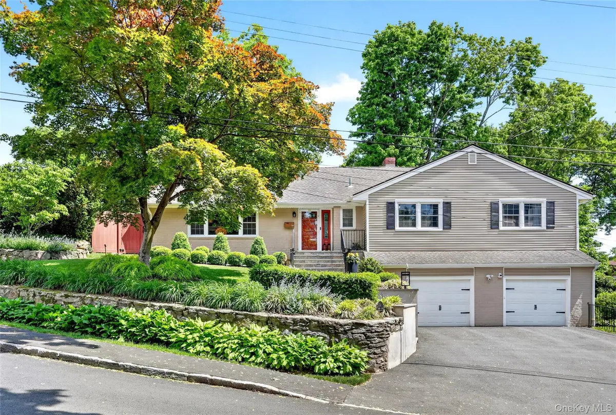14 Caterson Terrace, Hartsdale, NY 10530 - #1