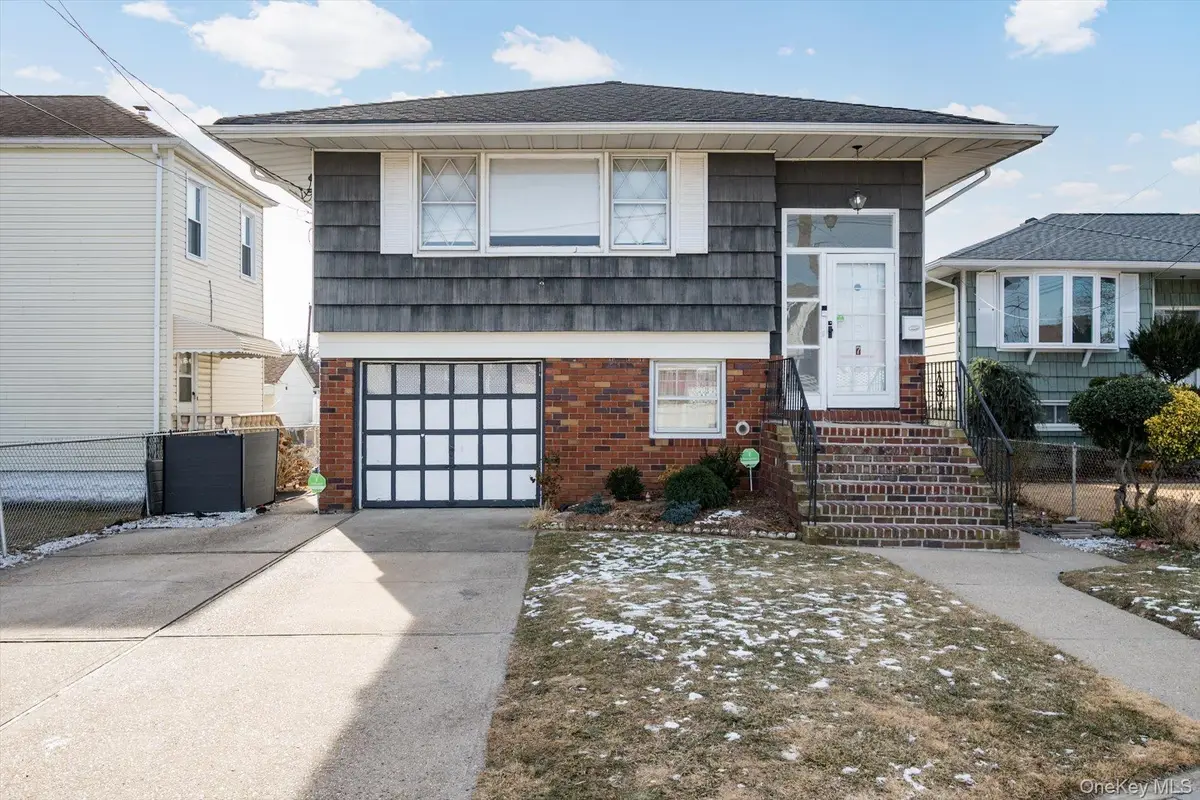 7 Stein Street, Valley Stream, NY 11580 - Image #1