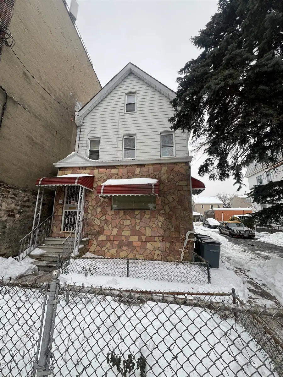 838 E 226 Th, Bronx, NY 10466 - Image #3