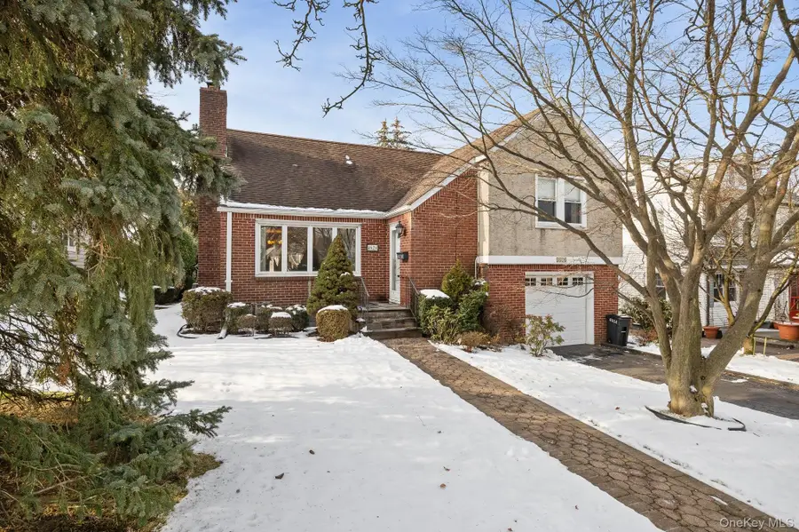 46-26 Concord Avenue, Great Neck, NY 11020 - #2