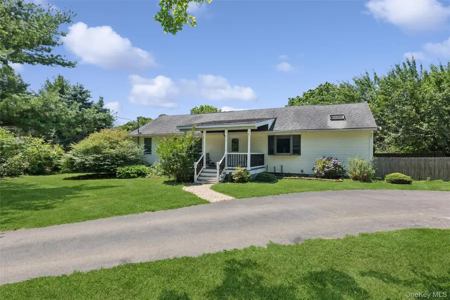 6205 Alvahs Lane, Cutchogue, NY 11935 - #3