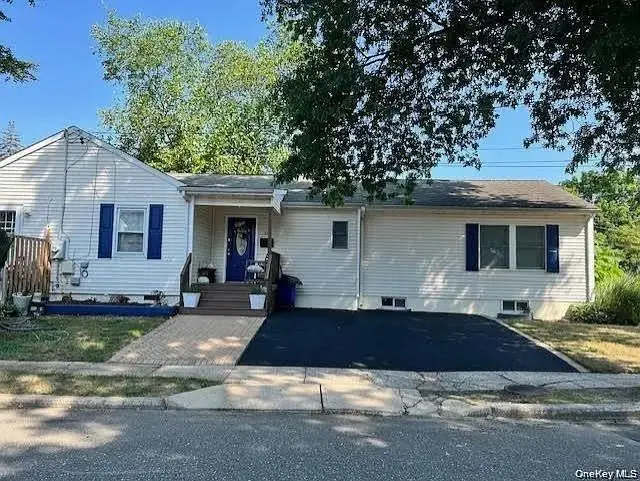 301 Laurel Road, Northport, NY 11768 - Image #1