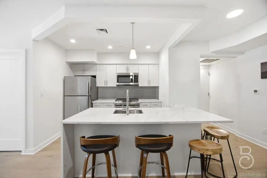 23-23 30th Road #3A, Astoria, NY 11102 - Image #3