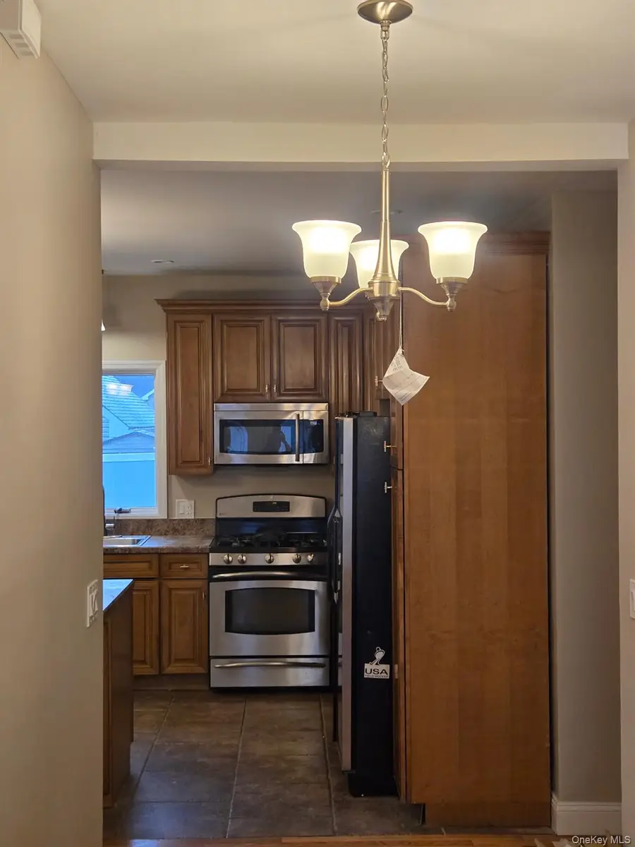 16 Babylon Drive, Sound Beach, NY 11789 - #3