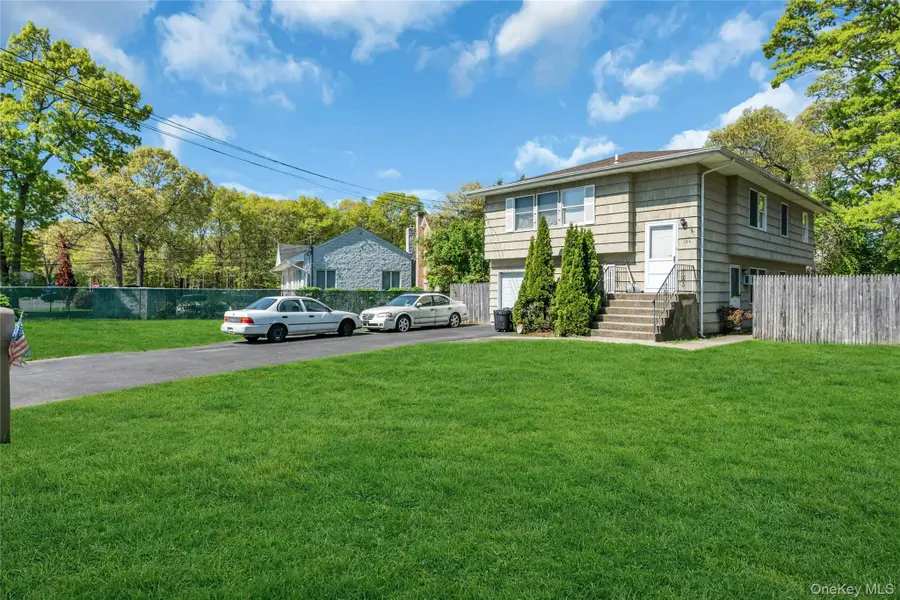 106 Summit Drive, Smithtown, NY 11787 - #2