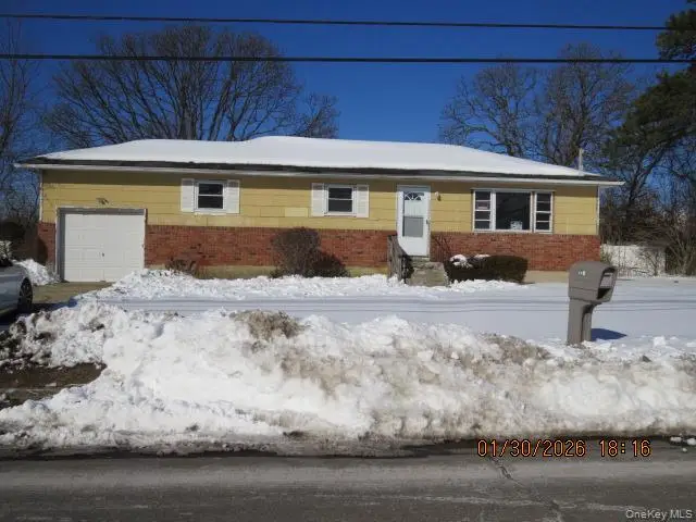 334 Robbins Street, Lindenhurst, NY 11757 - Image #1