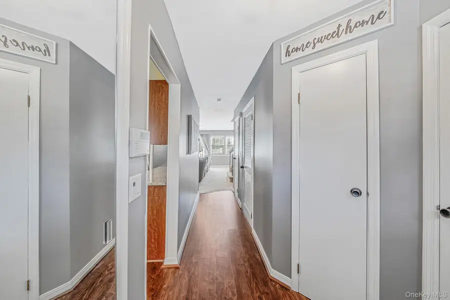 23 Gazebo Lane, Holtsville, NY 11742 - #3