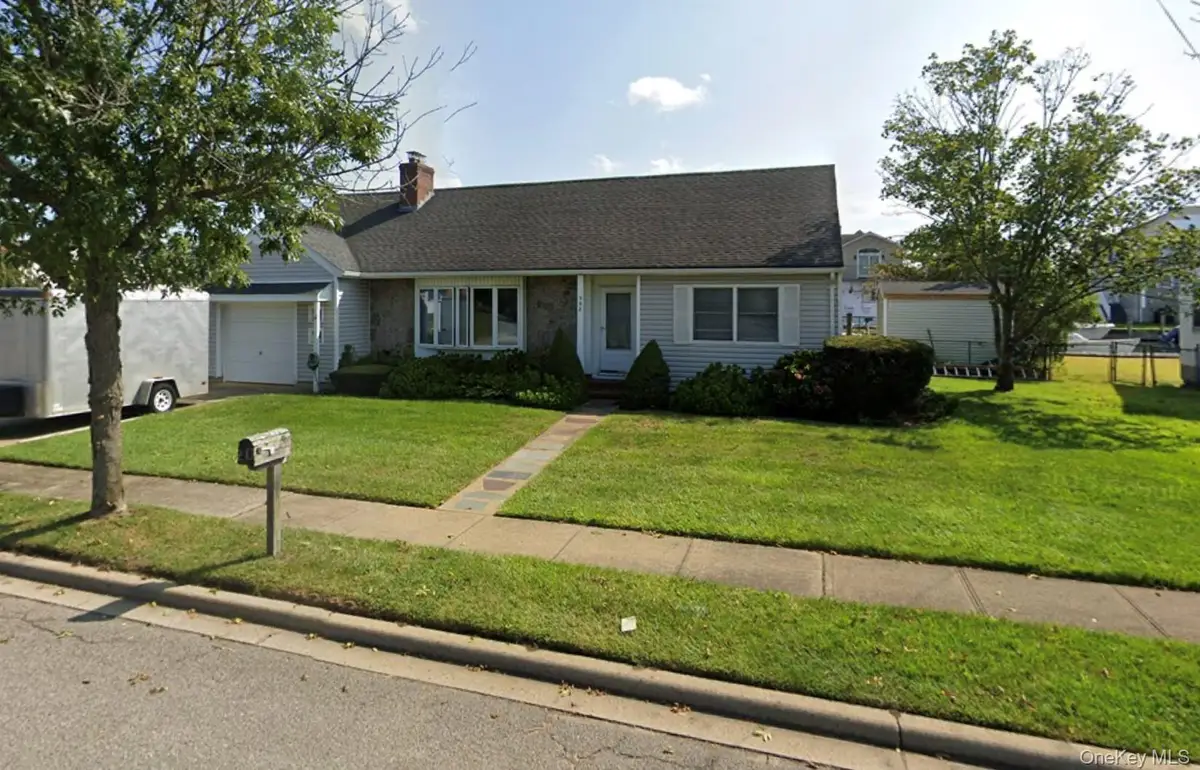 398 Clocks Boulevard, Massapequa, NY 11758 - Image #1
