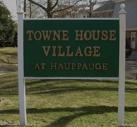 305 Towne House Village, Islandia, NY 11749 - #2