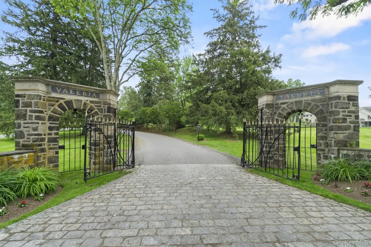 341 Furnace Dock Road #11, Cortlandt Manor, NY 10567 - Image #1