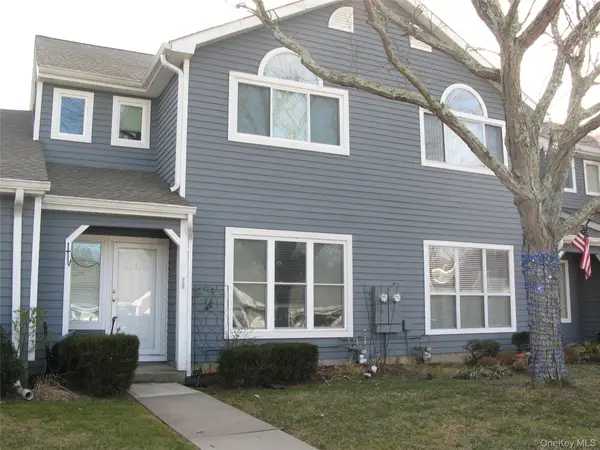 728 Birchwood Park Drive, Middle Island, NY 11953