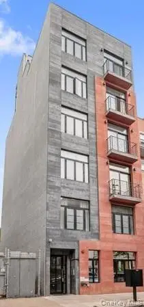 244 Franklin Avenue #3B, Brooklyn, NY 11205