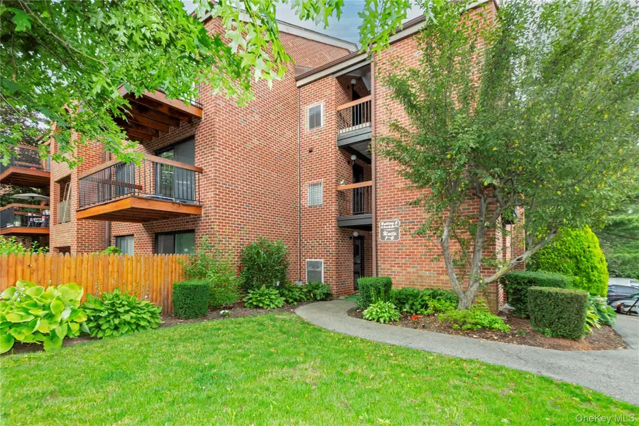 37 Bronxville Glen Drive #Bldg 5, Unit 1, Bronxville, NY 10708 - Image #3