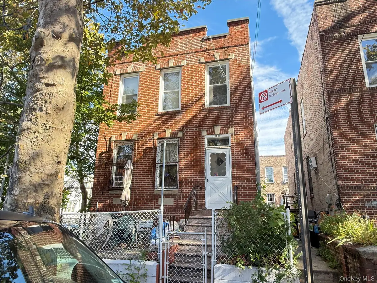 1901 21st Road, Astoria, NY 11105 - Image #1