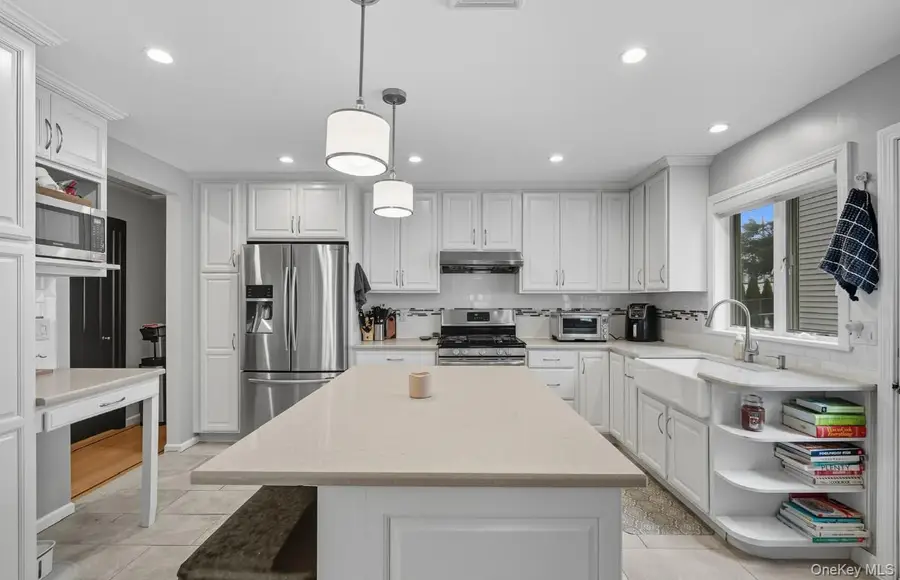 12 Crestview Drive, White Plains, NY 10604 - Image #3