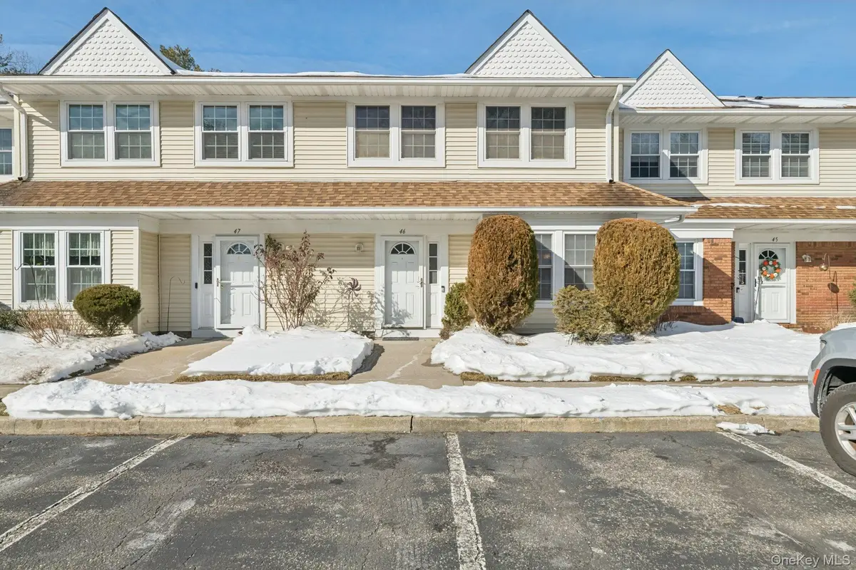 46 Gazebo Lane, Holtsville, NY 11742 - #1