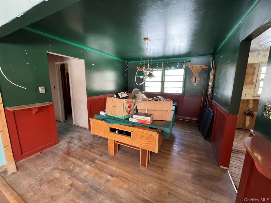 802 Tooker Avenue, West Babylon, NY 11704 - #3