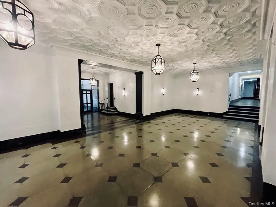 2199 Holland Avenue #3E, Bronx, NY 10462 - Image #2