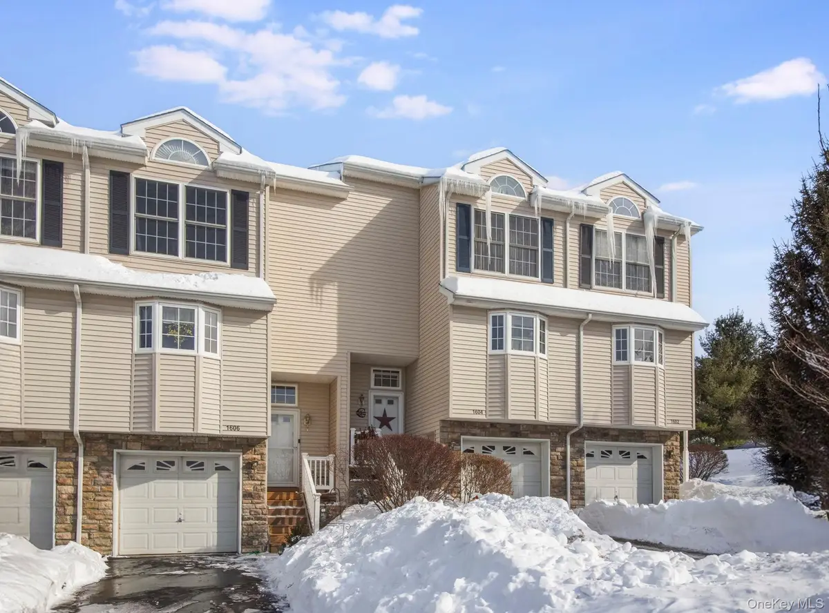 1604 Pondview Loop, Wappingers Falls, NY 12590 - Image #1