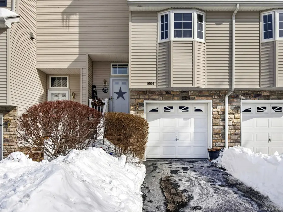 1604 Pondview Loop, Wappingers Falls, NY 12590 - Image #3