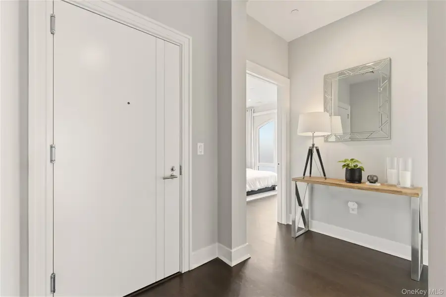 10 Shore Road #300, Glenwood Landing, NY 11547 - #2