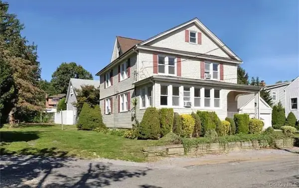 2 Elm Street, Glen Head, NY 11545