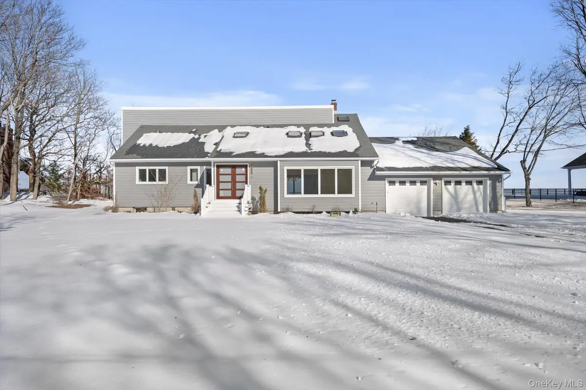 43 Waterview Drive, Sound Beach, NY 11789 - #1