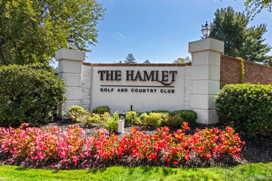 77 The Woods, Commack, NY 11725 - Image #2