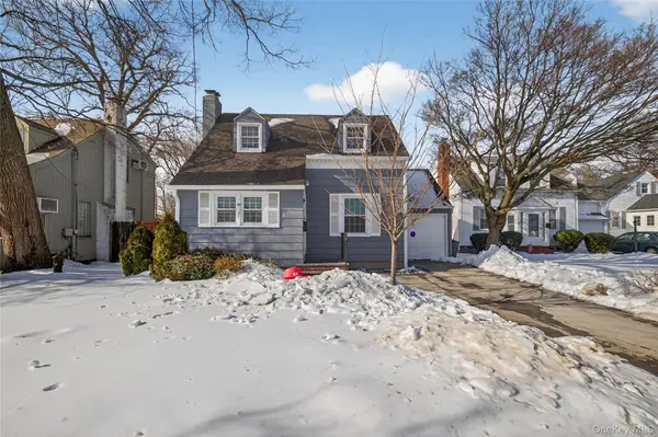 29 Babylon Turnpike, Merrick, NY 11566