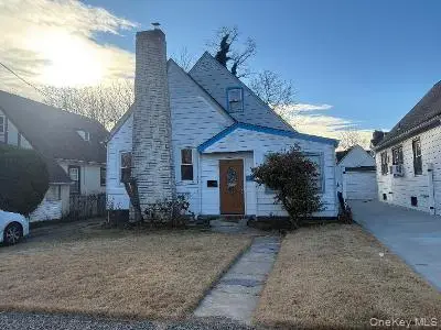 980 Wallace Avenue, Baldwin, NY 11510 - #1