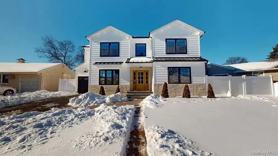 26 Essex Road, Bethpage, NY 11714 - Image #2