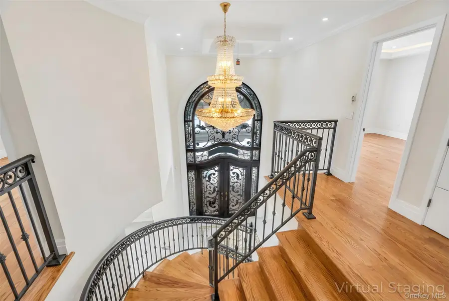 2481 Putnam Drive, East Meadow, NY 11554 - #2