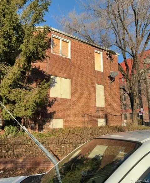 19514 Hollis Avenue, Saint Albans, NY 11412 - Image #3