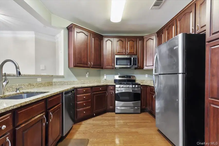 612 Saratoga Lane, Fishkill, NY 12524 - Image #2