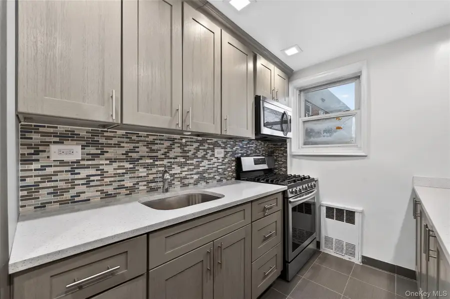 66-92 Selfridge Street #5C, Forest Hills, NY 11375 - Image #2