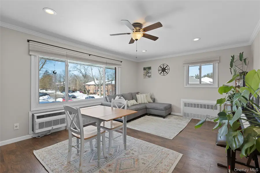 294 Edmunton Drive #K18, North Babylon, NY 11703 - Image #2