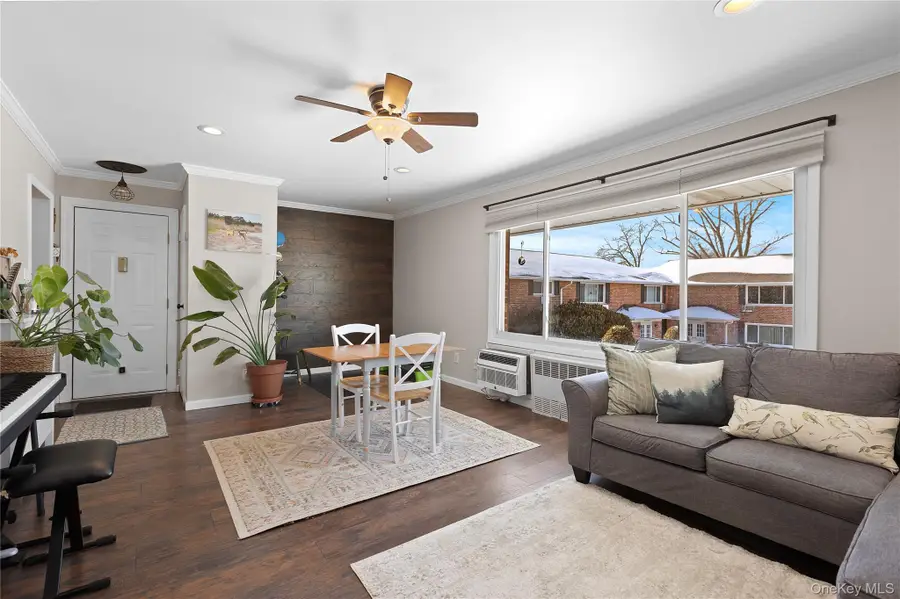 294 Edmunton Drive #K18, North Babylon, NY 11703 - Image #3